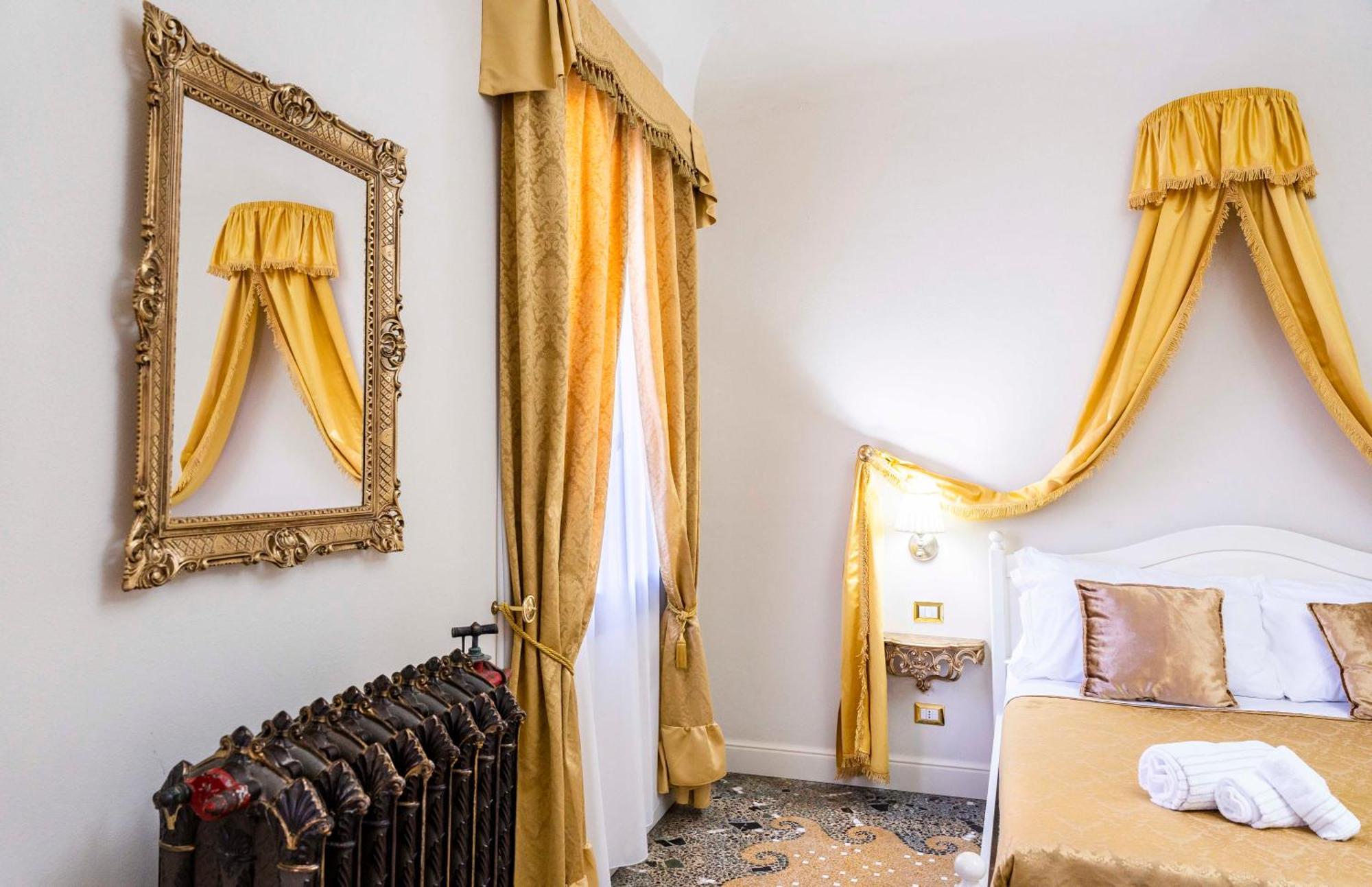 Palazzo Titti Rialto Suites Veneza Exterior foto